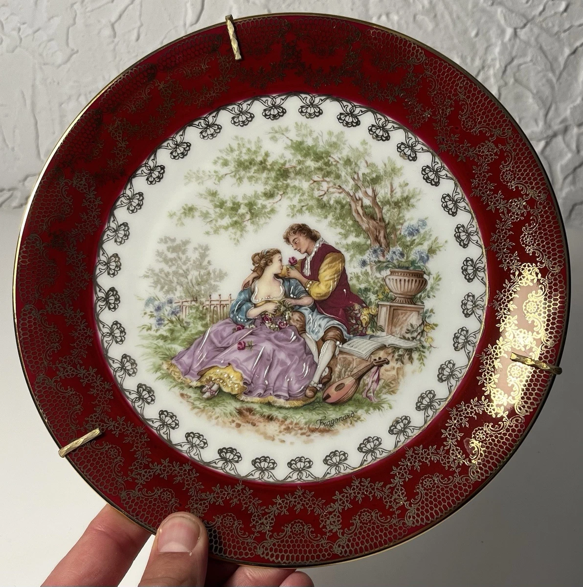 Lot D'assiettes Plates En Porcelaine Fragonard - état Occasion