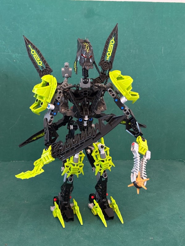 LEGO Bionicle Warriors : Tuma 8991 Complete No Box Instructions Please Read