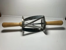 Wood Handle Rolling Croissant Cutter Cuts Triangle Dough Pastry