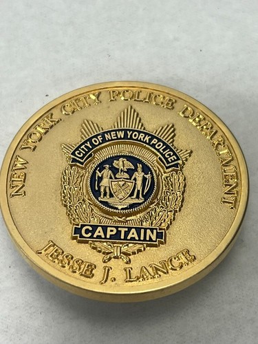 Moneda de desafío numerada 4 capitán comandante oficial de policía área de servicio de policía de Nueva York - Imagen 2 de 3
