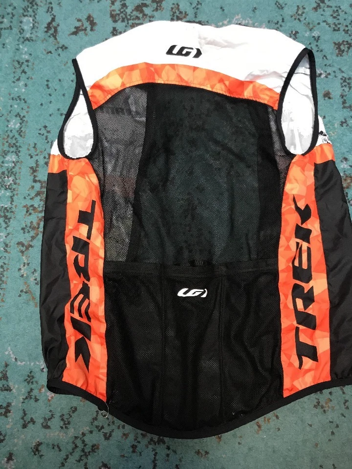 Pre-Owned Garneau VEST Mesh back, 3 pockets  Cyclocross Network Racing Size XS - Image 2 of 3