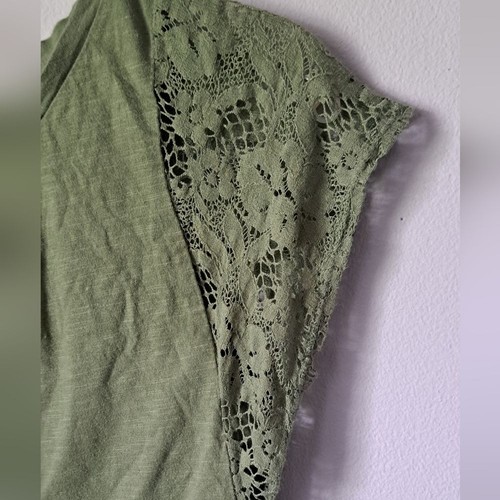 Girls Green Lace Sleeve Top Size 7/8 - Picture 2 of 5
