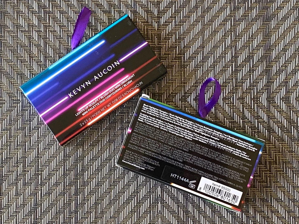 (2 упаковки) KEVYN AUCOIN СВЕТИТСЯ СКУЛЬПТУРА/РУМЯНА ДУЭТ: МИНИ ОРНАМЕНТ - Изображение 2 из 4