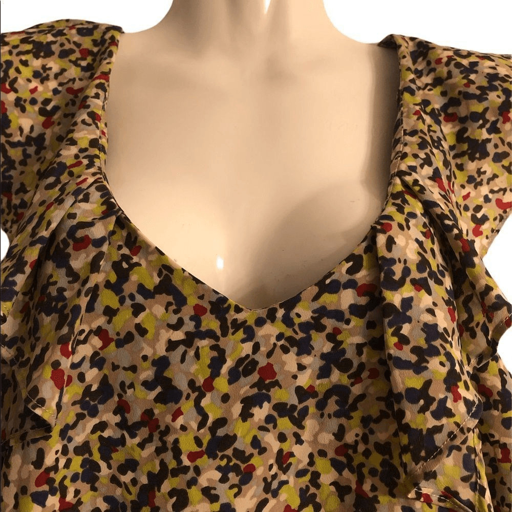 BCBGeneration top Size Large ruffled front back s… - image 3