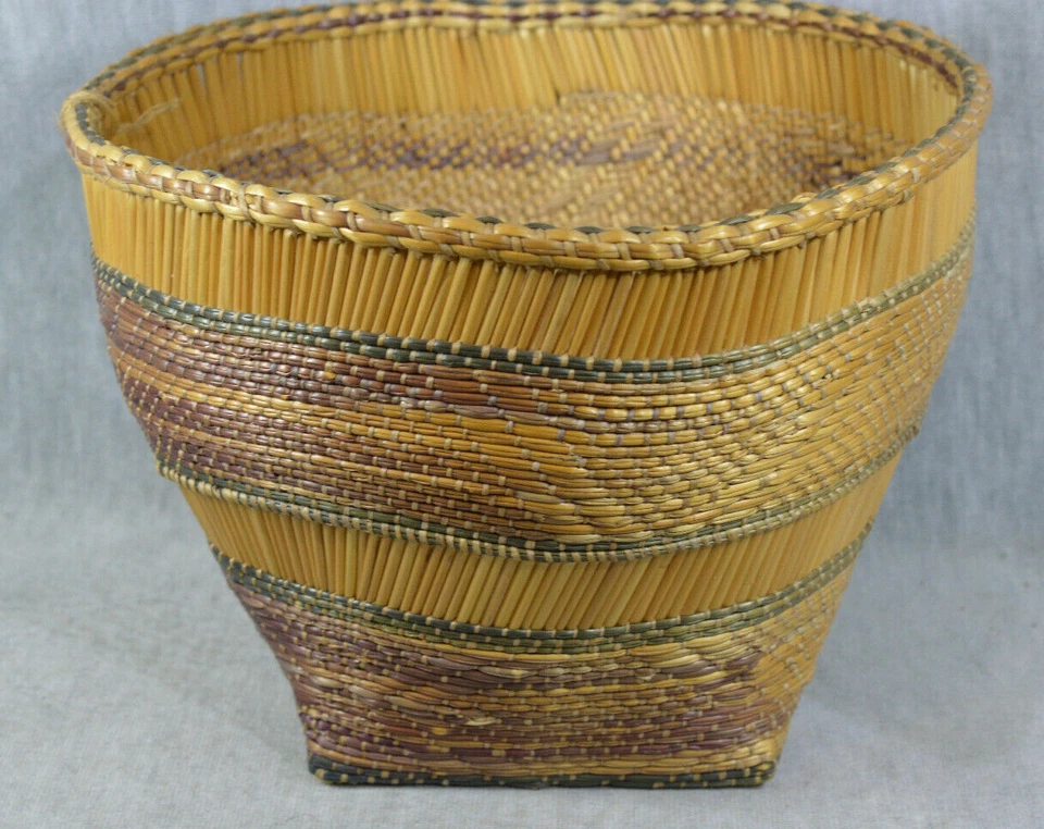 ALTER BASTKORB WOLLKORB - FEINSTE HANDARBEIT - Bild 4 von 4