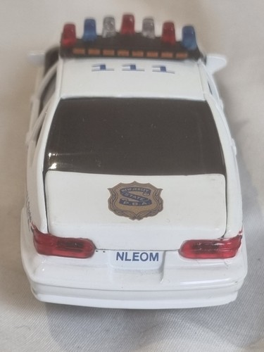 US Police Road Champs National Law Enforcement Officers Memorial Diecast 1:43 - Picture 4 of 5