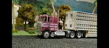 1/64 Mack Cruiseliner "Pigpen Truck"
