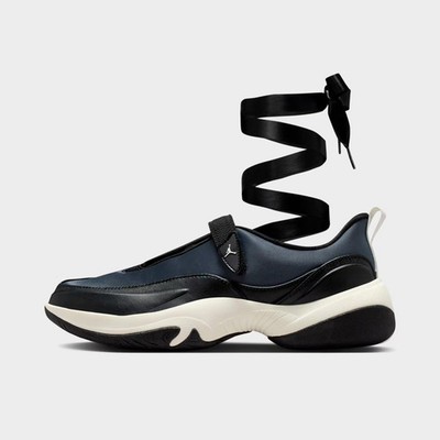 Women's Jordan Pointe Black/Sail IB8597 001