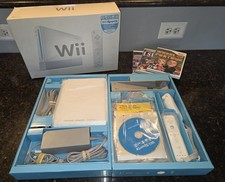 Nintendo Wii Console In Box w/ 4 Games Complete in Box Wii Sports  L1