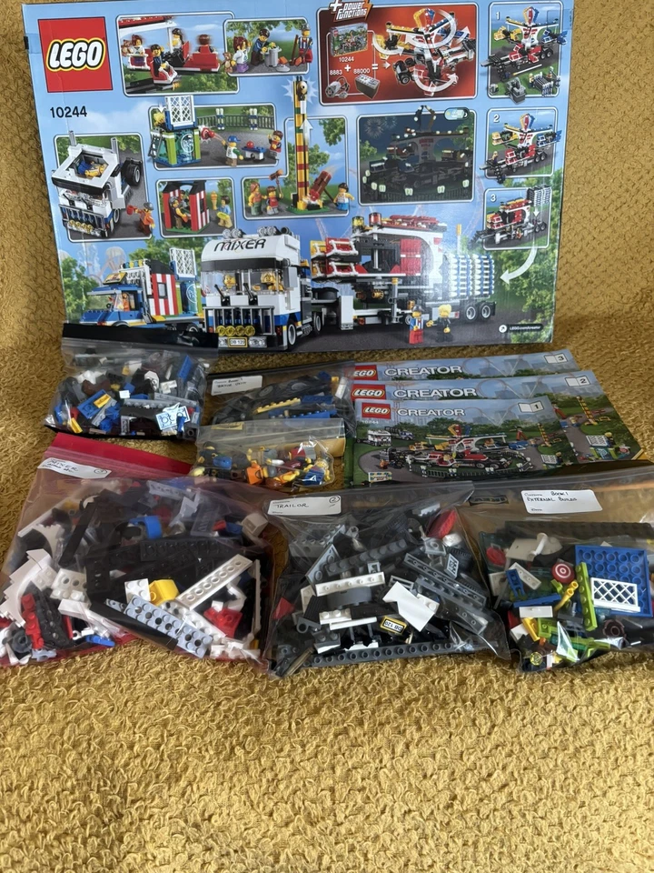 GENUINE LEGO Creator Expert Fairground Mixer 10244 & LEGO motor kit 8883/88000, photo 2 of 5