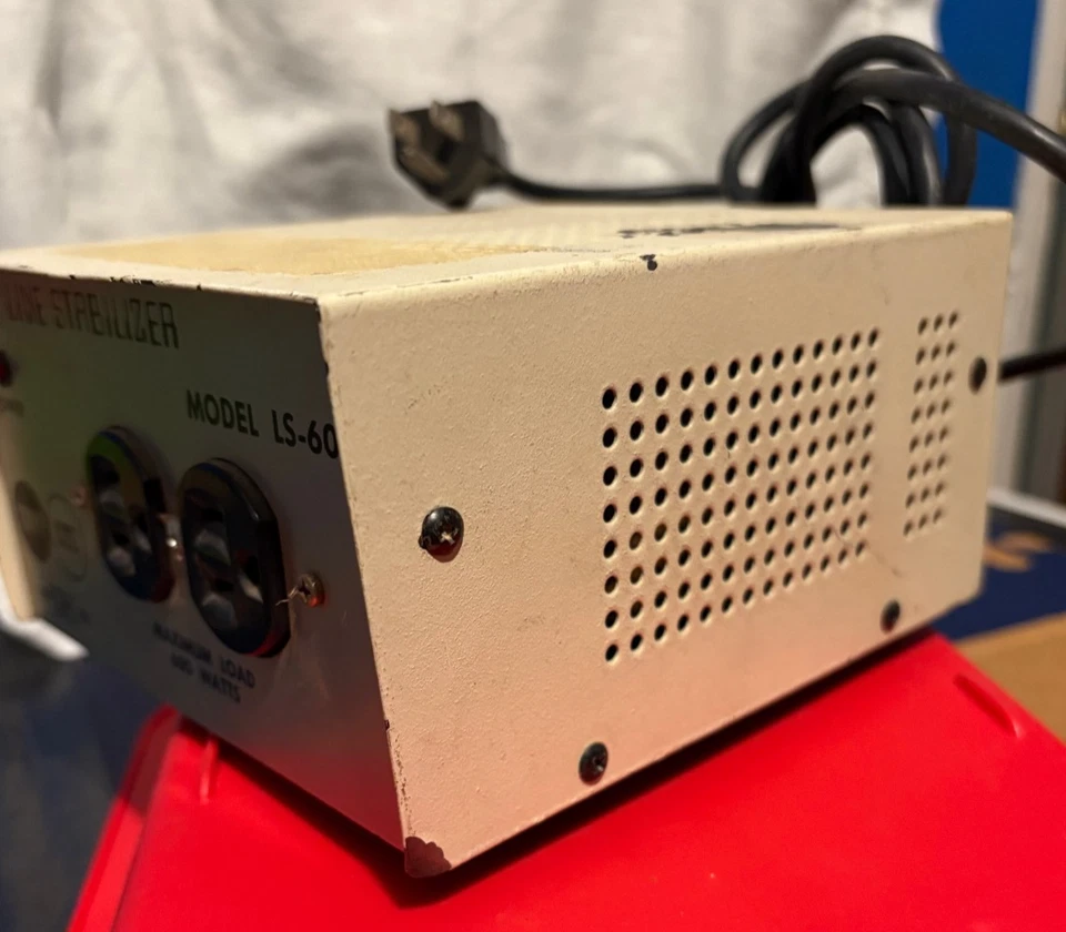 Trippe Lite Line Stabilizer/Conditioner LS-600a - Image 3 of 4