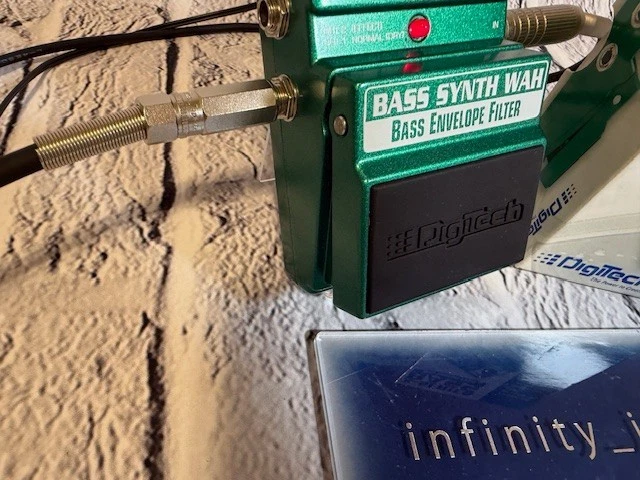 Digitech X-Series Bass Synth Wah Envelope Filter Bass Effect Pedal fast ship - Image 2 of 4