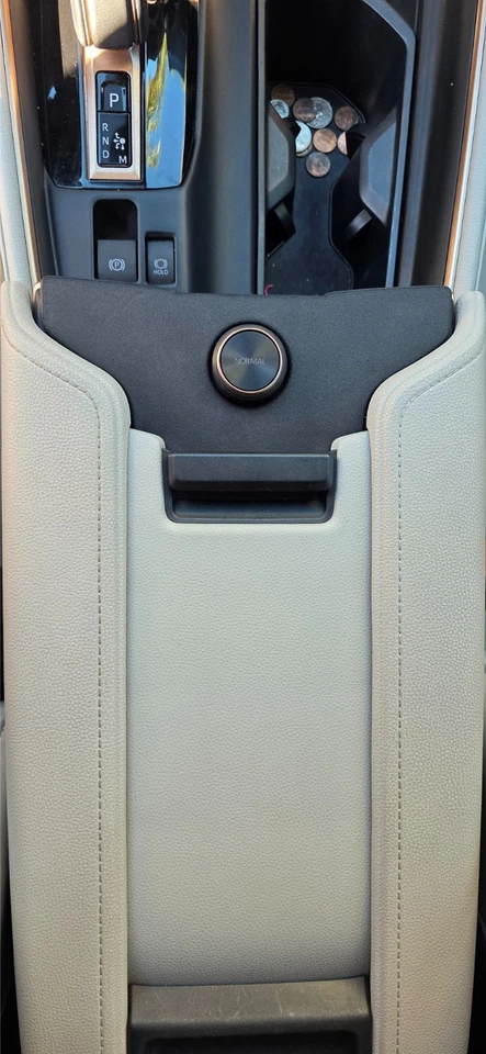 Cubierta de botón de consola central para Toyota Grand Highlander 2024-25 impresa en 3D Foto 3 de 4