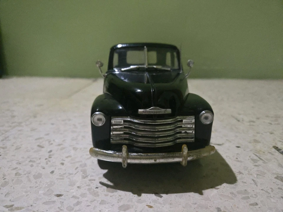 Chevrolet Pick Up 1953 1/18 Black - Image 4 of 4