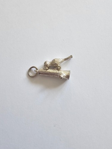 Vintage 925 Silver Charm Moveable Woodpecker on log - Picture 2 of 4