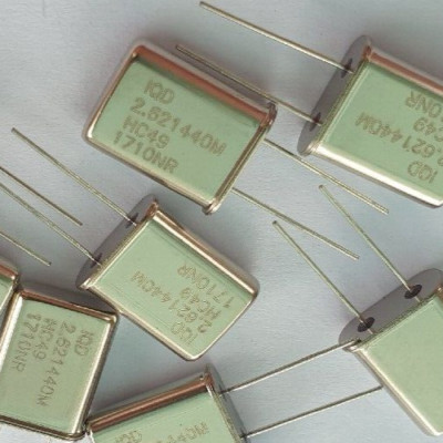 100x Quarz Passiv Kristall Oszillator Resonator 2,621440 MHz HC-49 U NTSC
