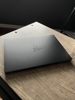 Razer Blade Stealth 13.3'' 4K Touch  512GB  Intel Core i7 10th Gen. MX150