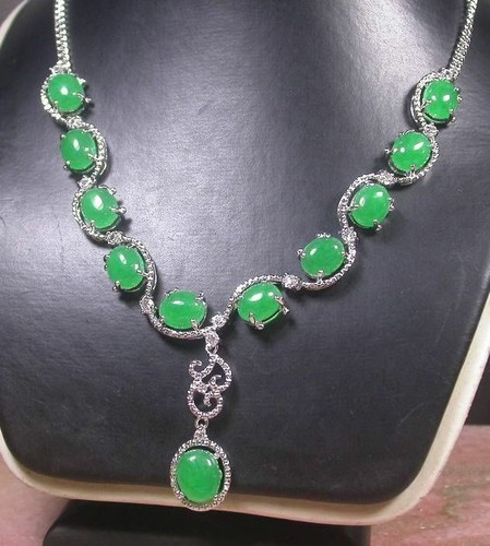 Genuine Green Jade Cabochon Cubic Zirconia Flower 18KGP Pendant Necklace - Picture 2 of 8