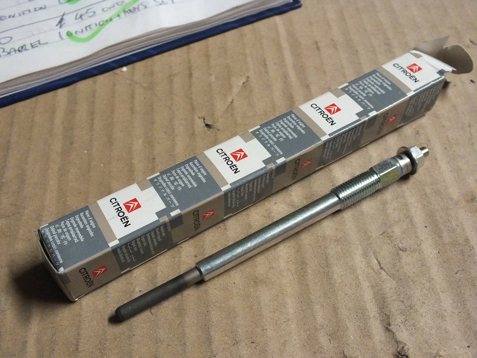 Genuine Citroen Peugeot Berlingo Partner Diesel engine glow plug 596019