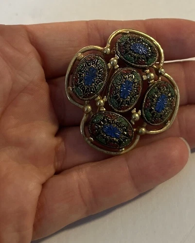 VINTAGE SARAH COVENTRY LIGHT OF THE EAST MOSAIC BROOCH GOLD TONE