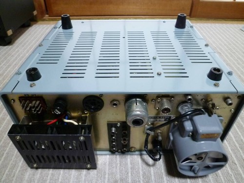 Nadajnik-odbiornik YAESU FT-101E 100W SSB działający - Zdjęcie 7 z 10