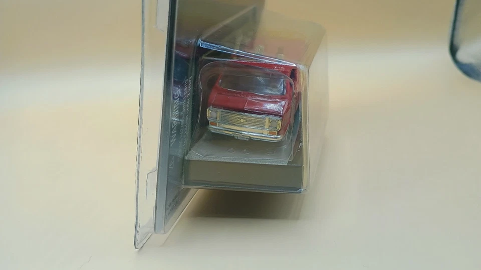 ГОНОЧНЫЕ ЧЕМПИОНЫ ПОЖАРНО-СПАСАТЕЛЬНЫЕ США ЛУИСВИЛЛ, KY FIRE DEPT Hazmat новые нераспакованные - Изображение 4 из 4