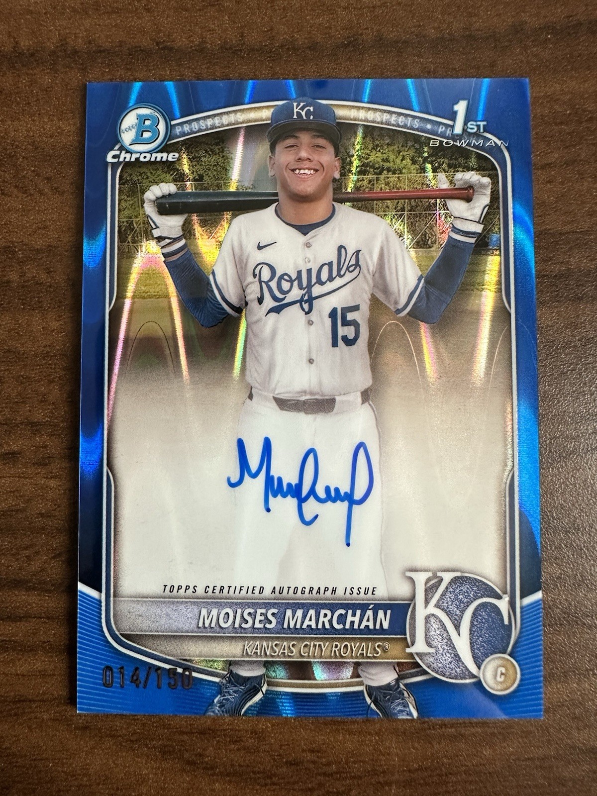2025 Bowman Chrome - MOISES MARCHAN 1st RC - BLUE RAYWAVE REFRACTOR RC AUTO /150