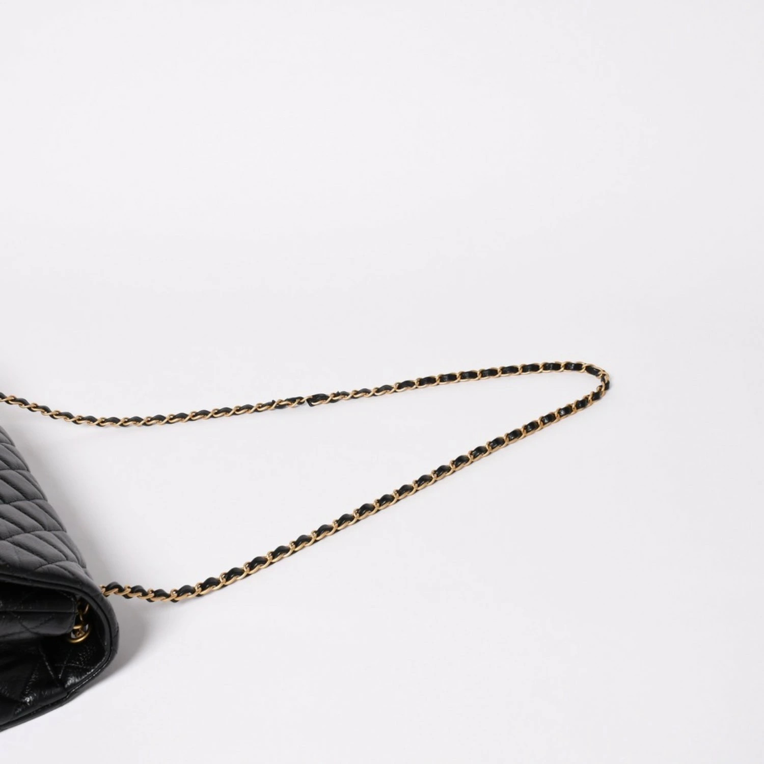 Chanel 2025 AS4661 Jumbo Matelasse Big Shoulder Bag Black 4a003601 r0_0608 image 5