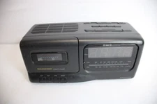 Vintage Late 90s/Early 00s Soundesign AM/FM Tape Player Clock Radio
