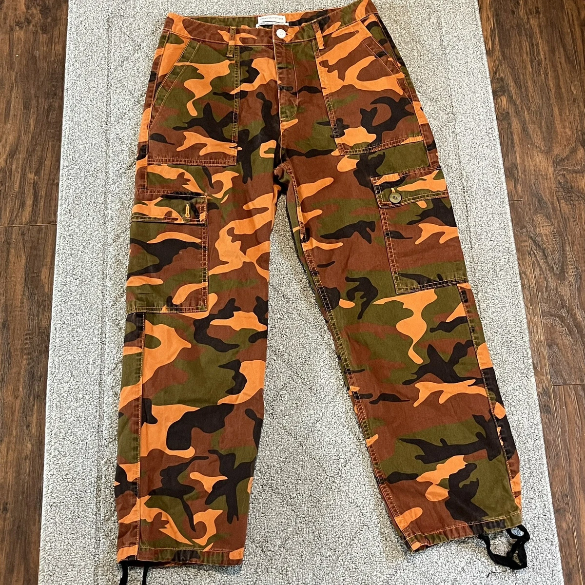 Camo pants shop womens orange