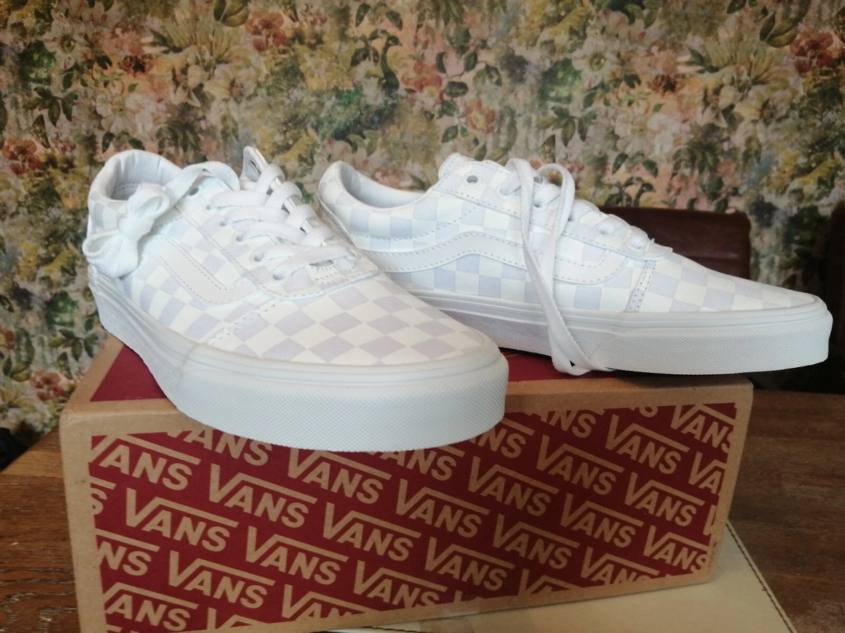 Vans ward womens skate shoes best sale white