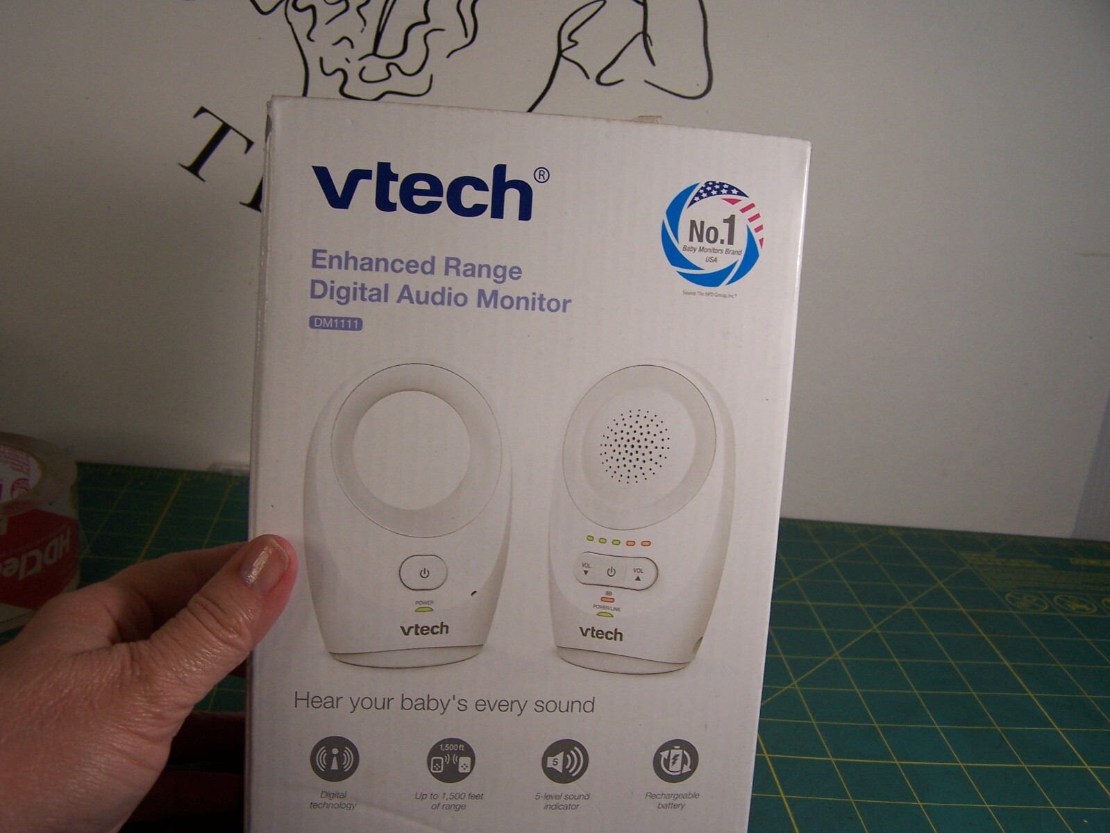VTech DM1111 Digital Audio Baby Monitor with Extended Range-image
