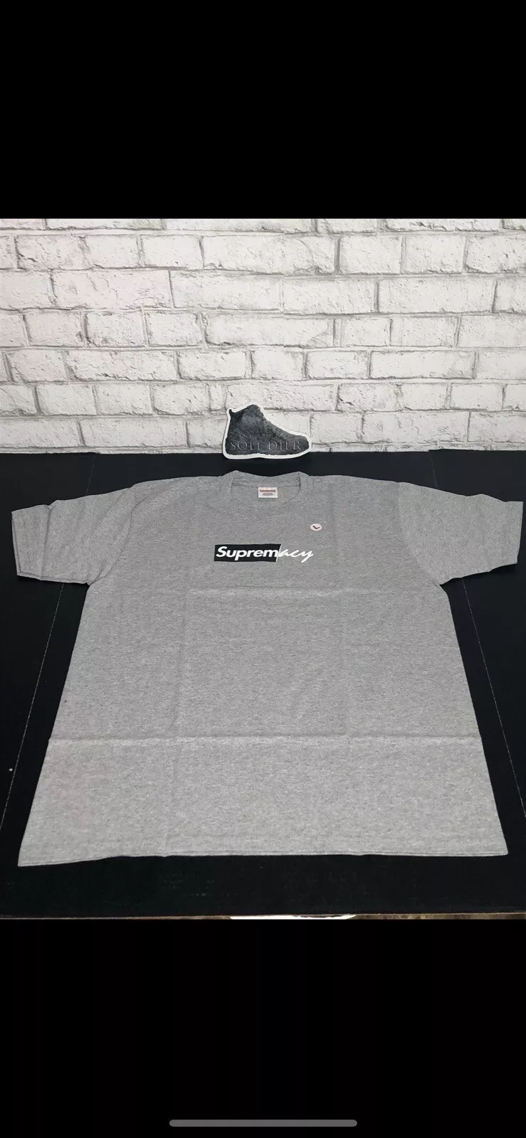 T shirt logo boîte grise Supremacy XL extra large flambant neuf