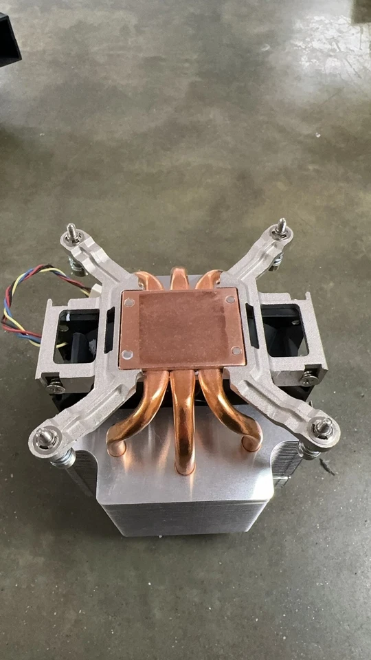 Intel Extreme Tower Heatsink Fan Gaming Cooler for LGA 1150,1151,1155,1200 - Image 2 of 4