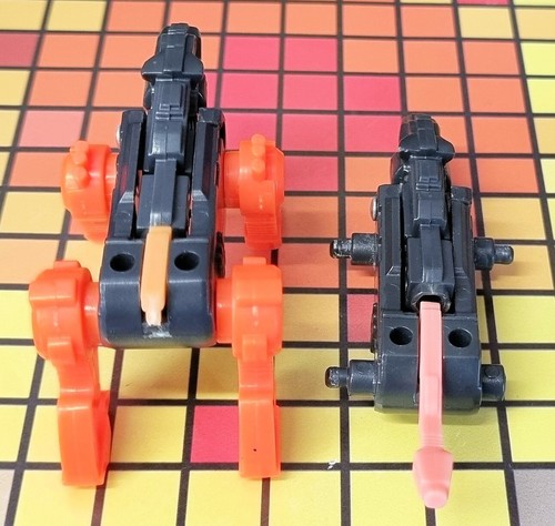 Vintage Hasbro Transformers G1 Action Master Treadshot Complete w/Catgut - Picture 7 of 9