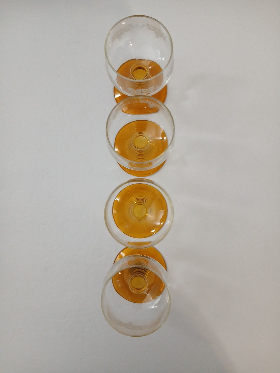 Schott Zwiesel Amber Beehive Stem Etched Grape Leaf Cordial Glasses Lot of 4