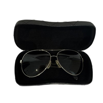 Chanel Aviator Sunglasses Gold Tone Brown Gradient Quilted Arms Designer