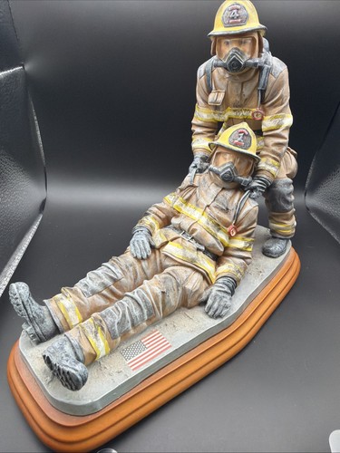 Red Hats of Courage “The Rescue” Vanmark Edition 1/1608 Fire Fighter NO BOX