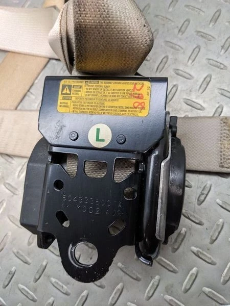 2007-2010 Hyundai Elantra Sedan Front Left Driver Seat Belt Retractor Tan Oem - Imagem 4 de 4