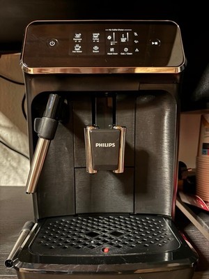 Philips Series 2200 2 Kaffeespezialitäten Kaffeevollautomat - Mattschwarz