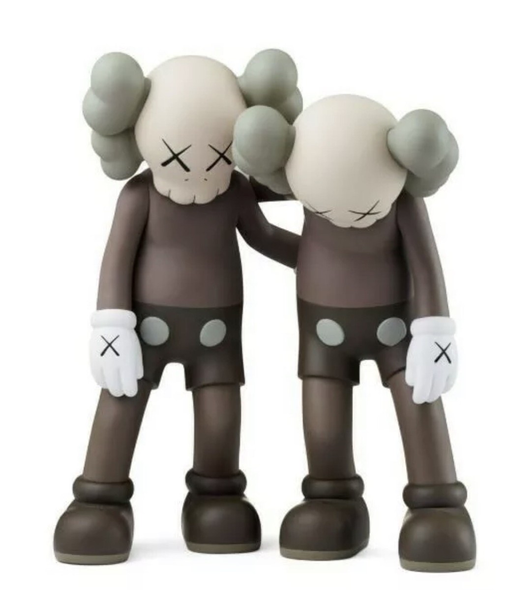 KAWS ALONG THE WAY COMPANION FIGURE GREY LIMITED 100 KAWS ALONG THE WAY COMPANION FIGURE GREY LIMITED 100
