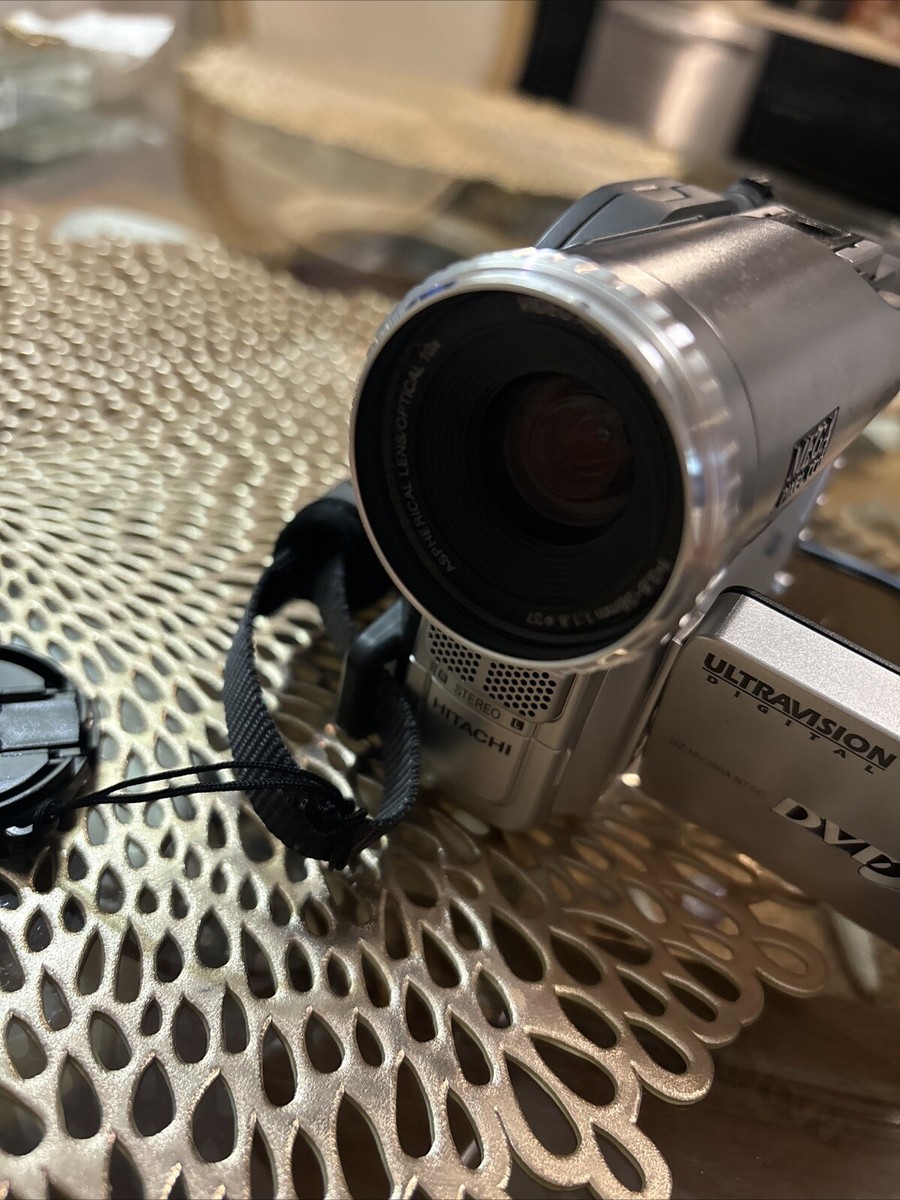 【7/19まで！】HITACHI DVD CAM メガピクセルCCD 240倍 Hitachi Mega Pixel CCD 240x Ultra Vision DVD Camcorder
