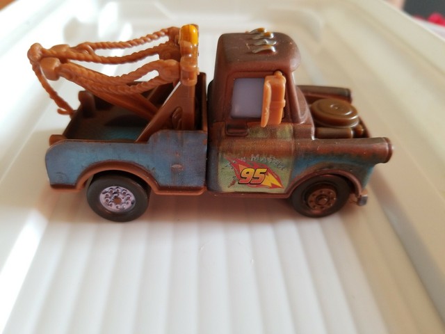 mattel mater tow truck