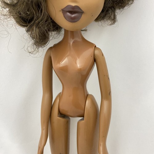 NUDE UNDRESSED BRATZ DOLL MGA Sasha 2001 Curly Hair Green Eyes Cocoa Brown Skin - Picture 14 of 16