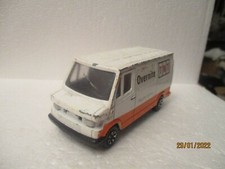 Corgi Mercedes Benz 207D Van TNT Livery ohne Verpackung