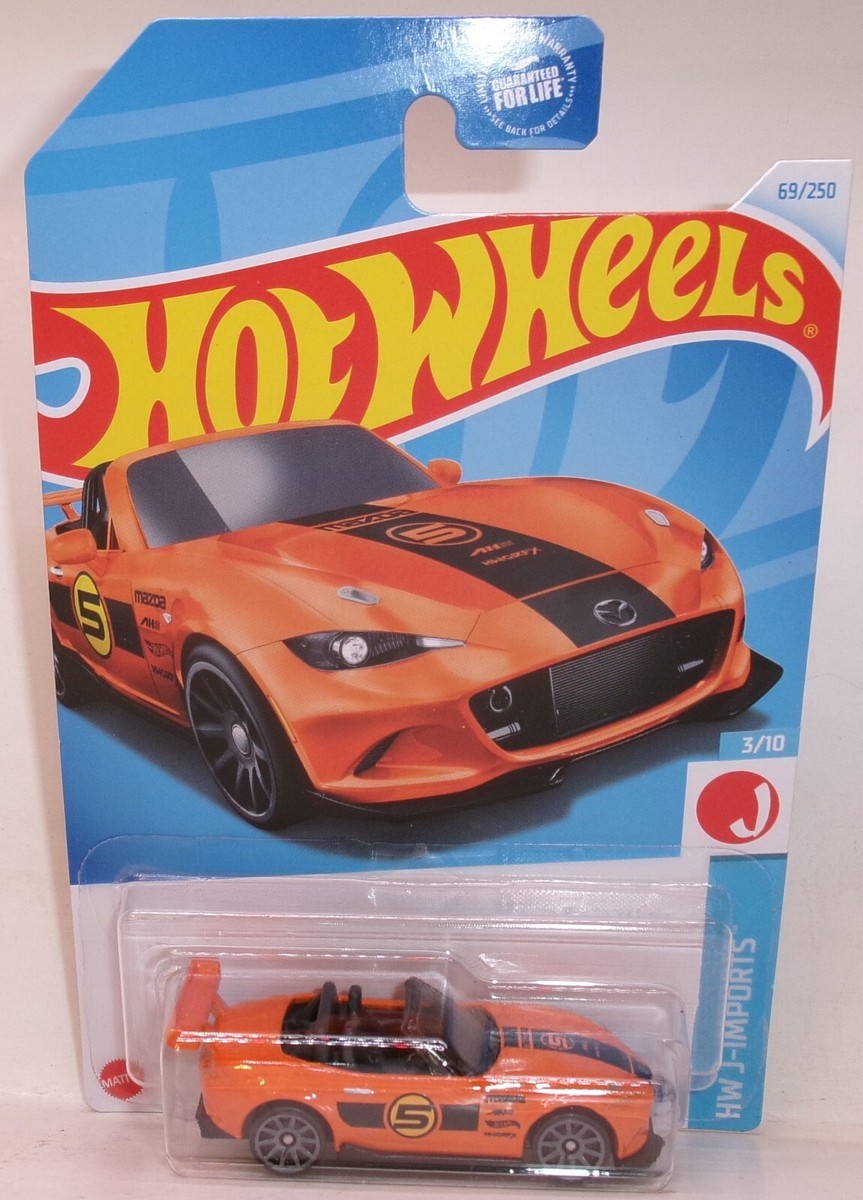 ミニカー Hot Wheels Mazda Amazon.com: Hot Wheels - Mazda RX-3 - Kroger Exclusive Blue - J