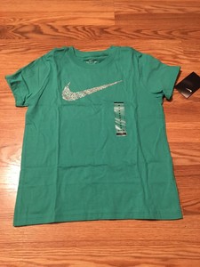 nike swoosh t shirt