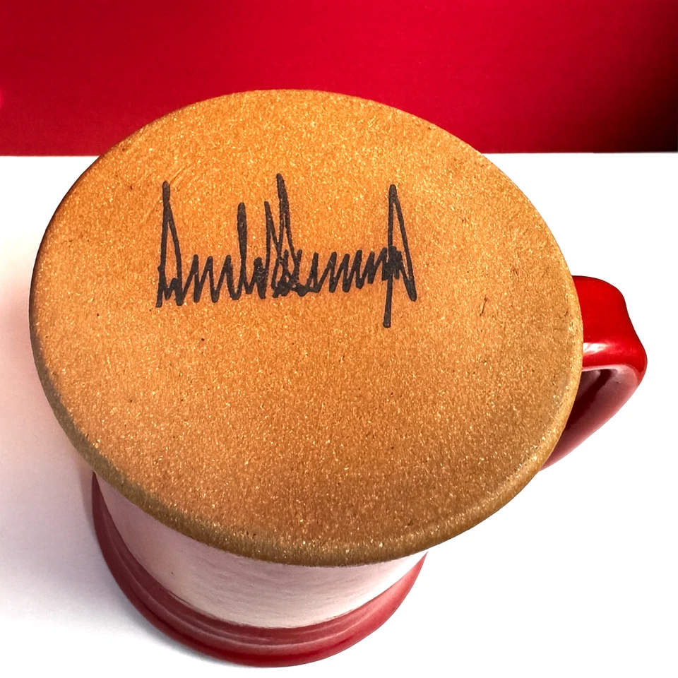 Hermosa y Funcional Taza de Cerámica Donald Trump Sello Presidencial y Firma Foto 3 de 4