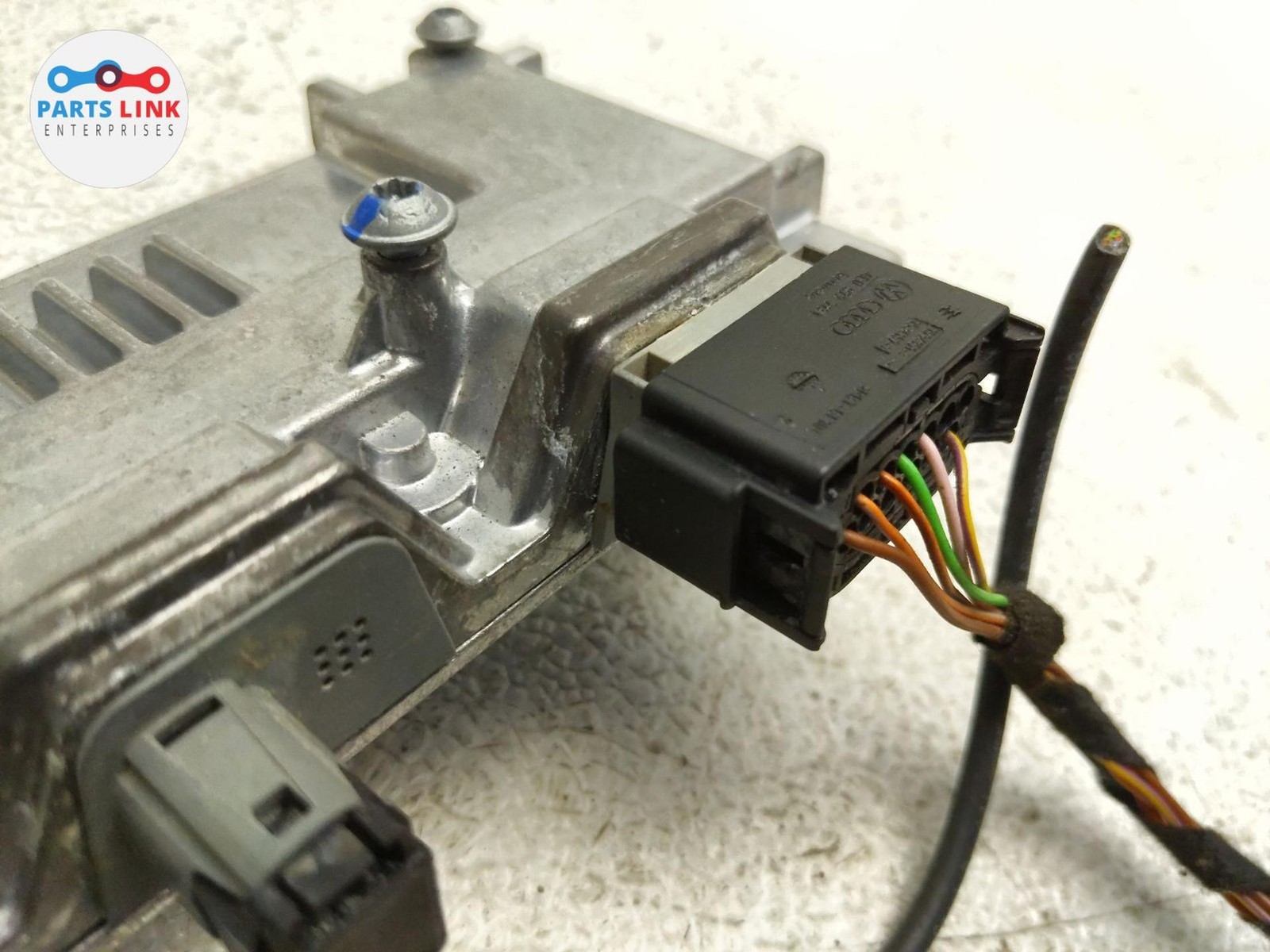 2016-20 BENTLEY BENTAYGA NIGHT VISION CONTROL MODULE HARNESS ASSEMBLY 36A907547A