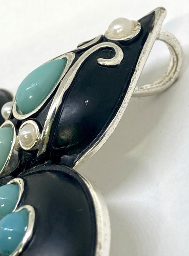 Large Black Fleur de Lis Silver Tone Necklace Pendant Faux Turquoise/ Faux Pearl - Picture 4 of 4